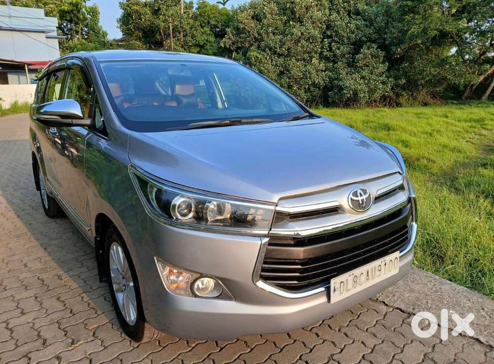 Toyota Innova Crysta