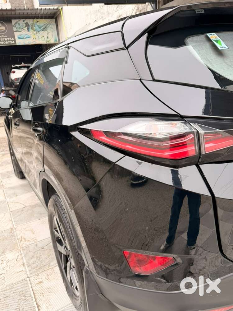 2023 Tata Harrier Diesel Dark Edition