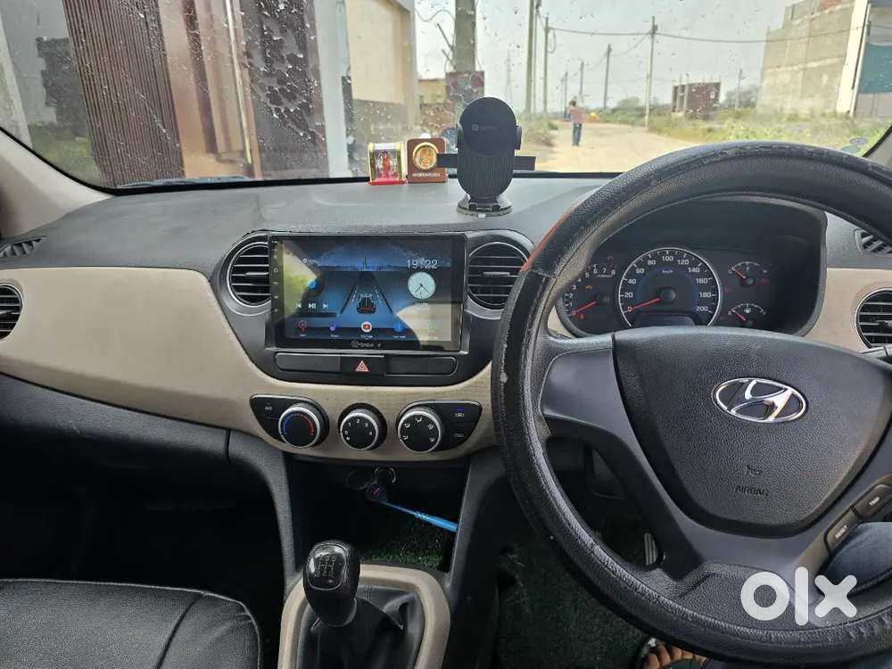 Hyundai Grand I10 2017 Petrol 50000 Km Driven