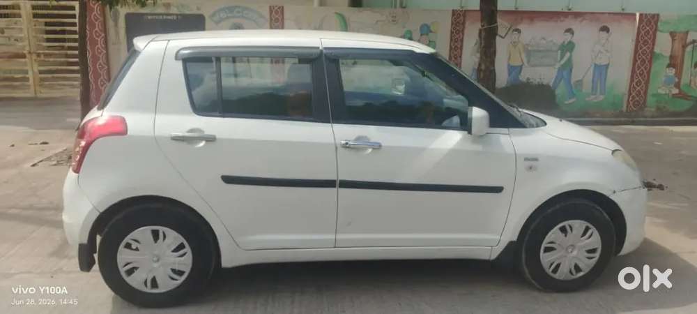 Maruti Suzuki Swift 2010