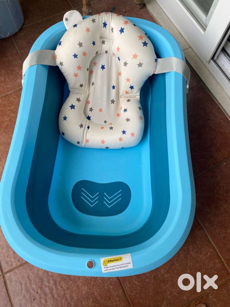 Baby bath tub 0 to 3 years