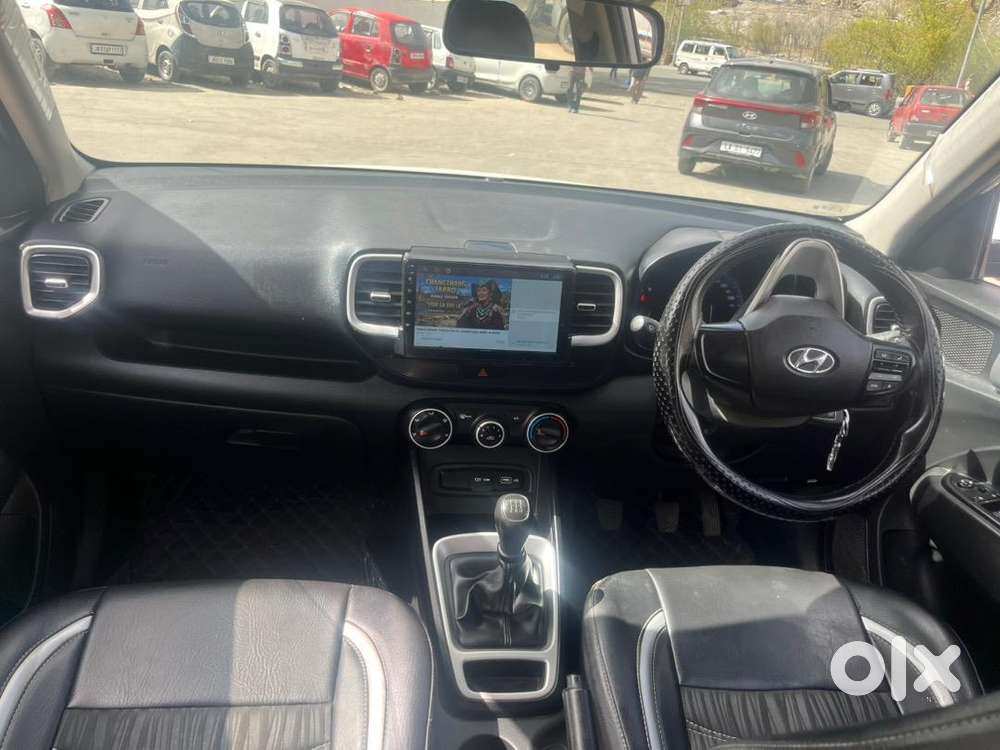 Hyundai Venue 2021 Petrol Good Condition