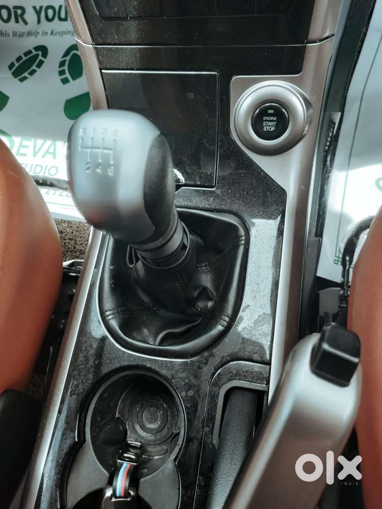 Mahindra Xuv500 W7, 2020, Diesel