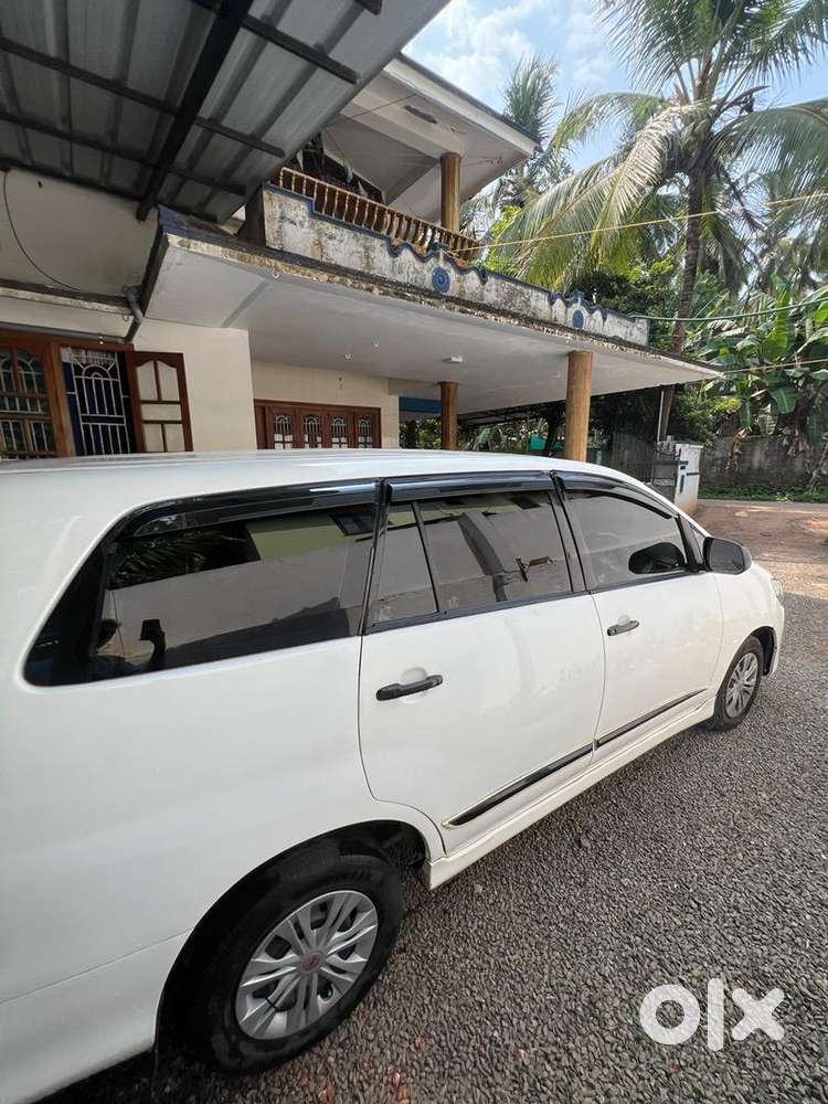 Toyota Innova 2013 Diesel 170000 Km Driven
