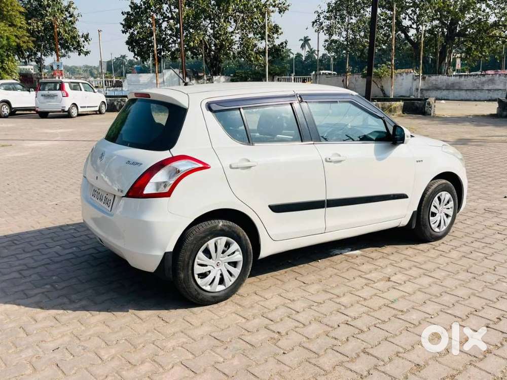 Maruti Suzuki Swift Vxi + Manual, 2015, Petrol