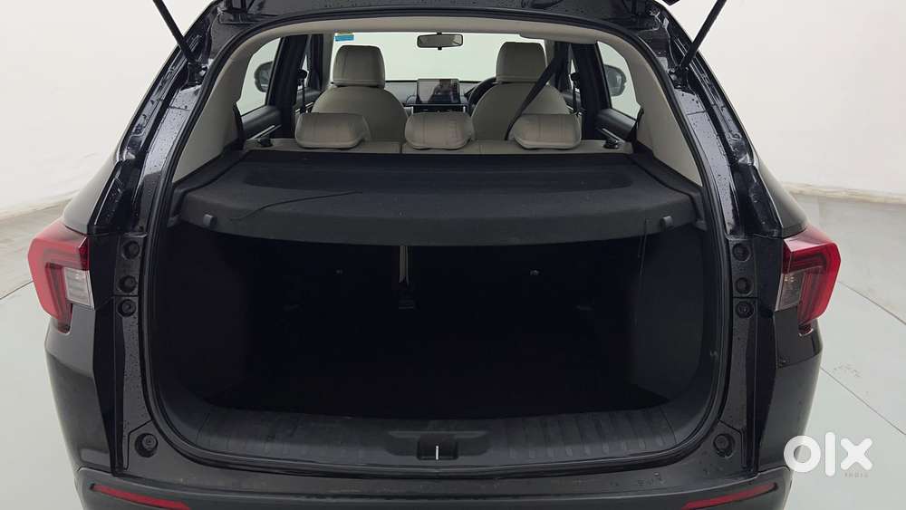 Honda Elevate V Mt, 2025, Petrol