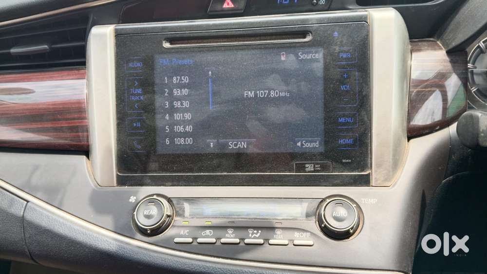 Toyota Innova Crysta 2.4 V, 2018, Diesel