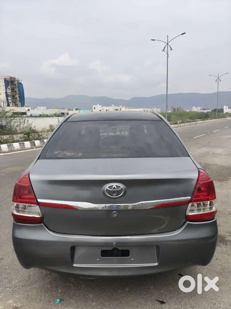 2013 Toyota Etios Diesel Manual Second Owner