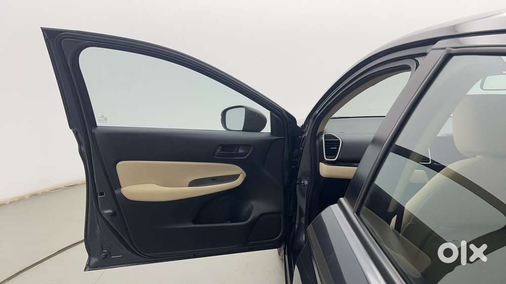 Honda City I-vtec V, 2023, Petrol