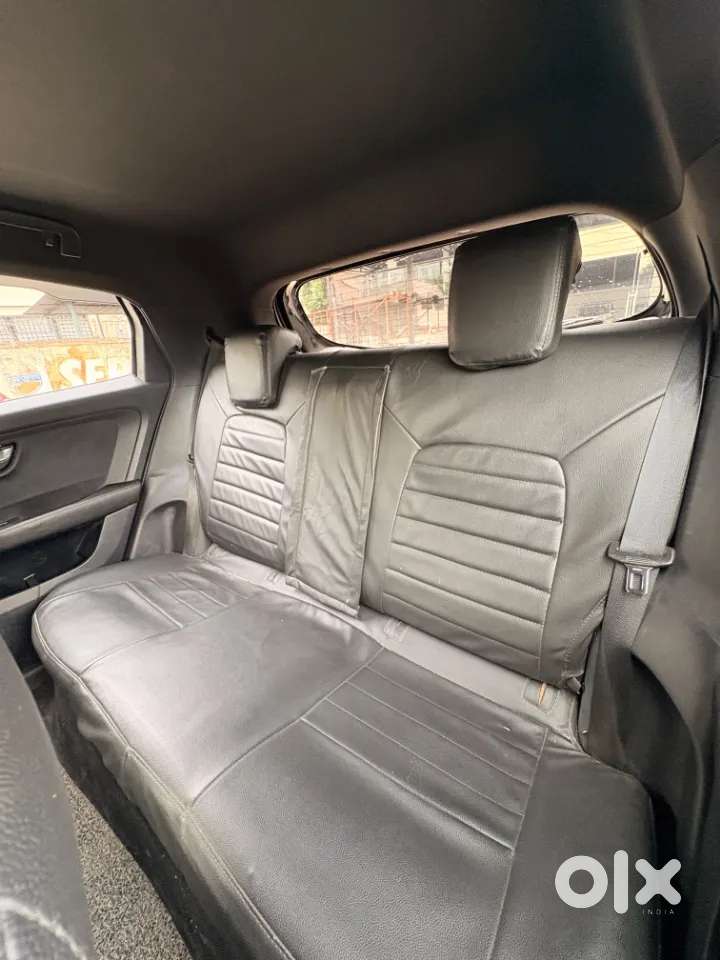 Tata Altroz 1.2 Xz Plus Dark Edition, 2022, Petrol