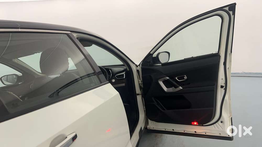 Tata Harrier Xt+, 2020, Diesel