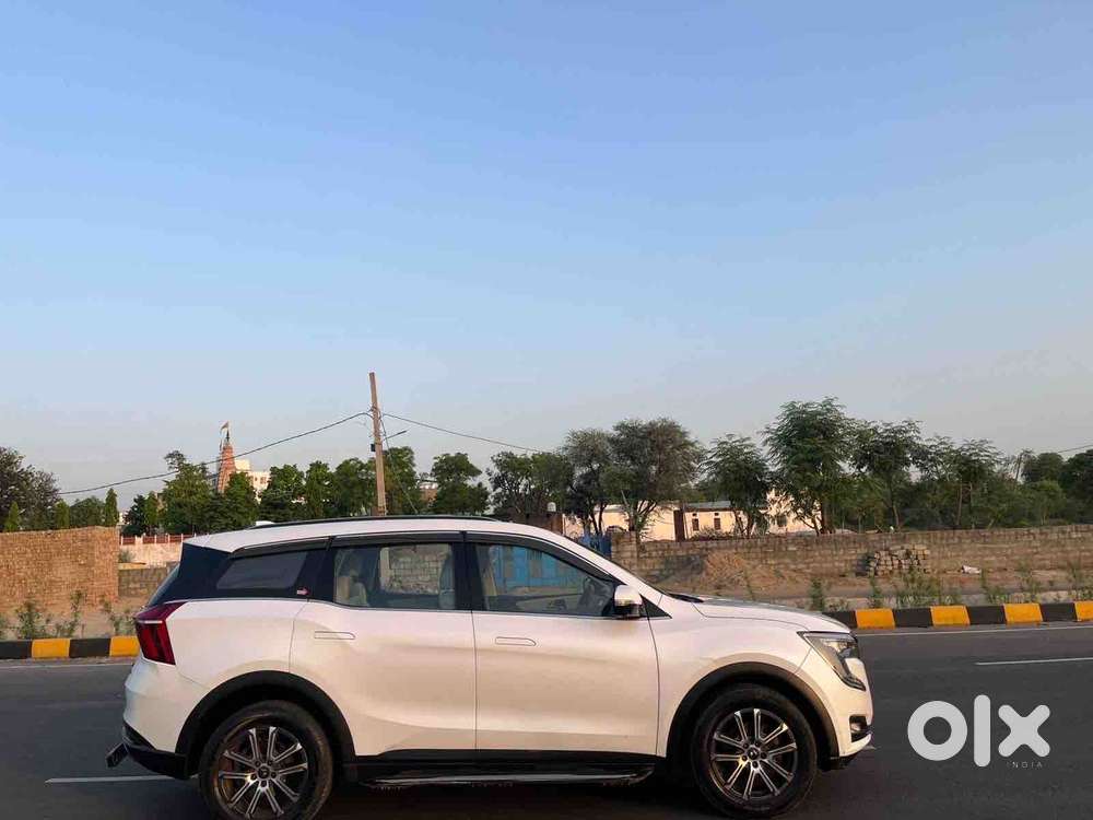 Mahindra Xuv700 2.2 Ax 7 Diesel At Str Awd, 2023, Diesel