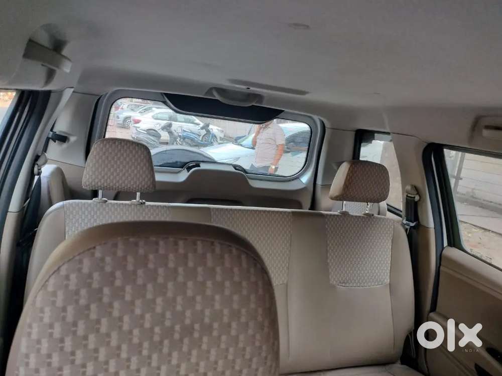 Mahindra Tuv 300 2016