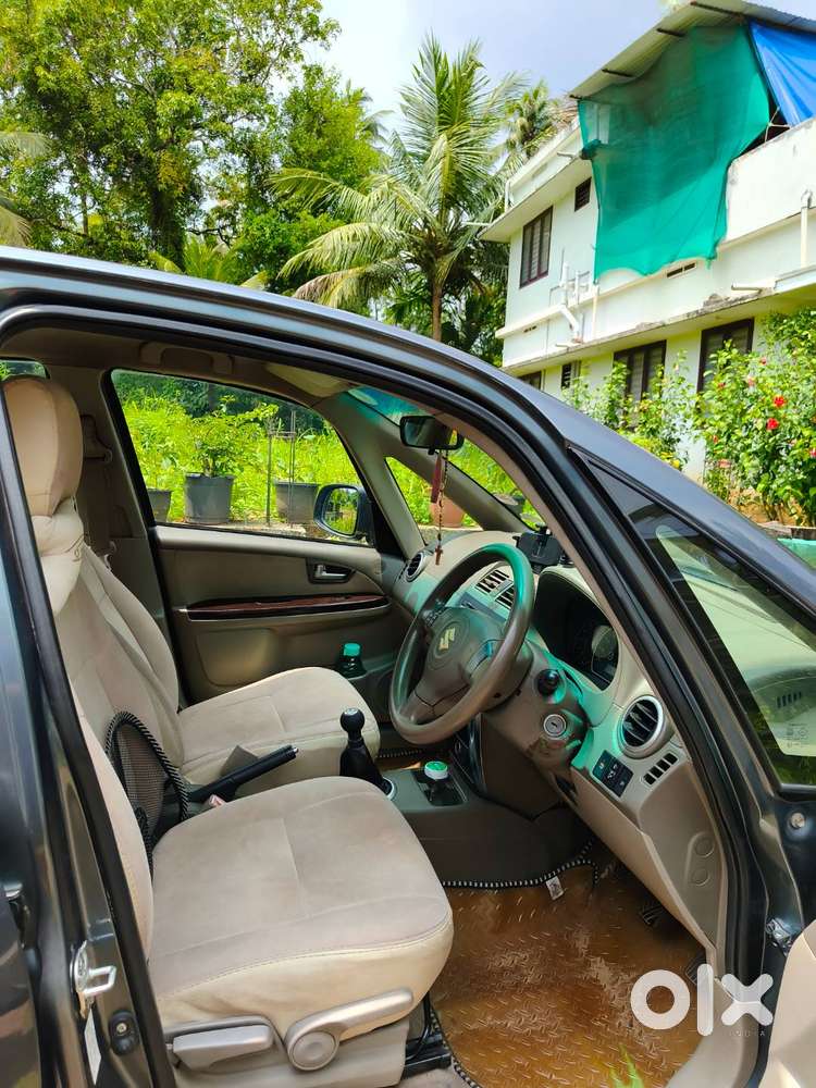 Maruti Suzuki Sx4 Zxi 1.6 Petrol | Single Owner | Accident-free