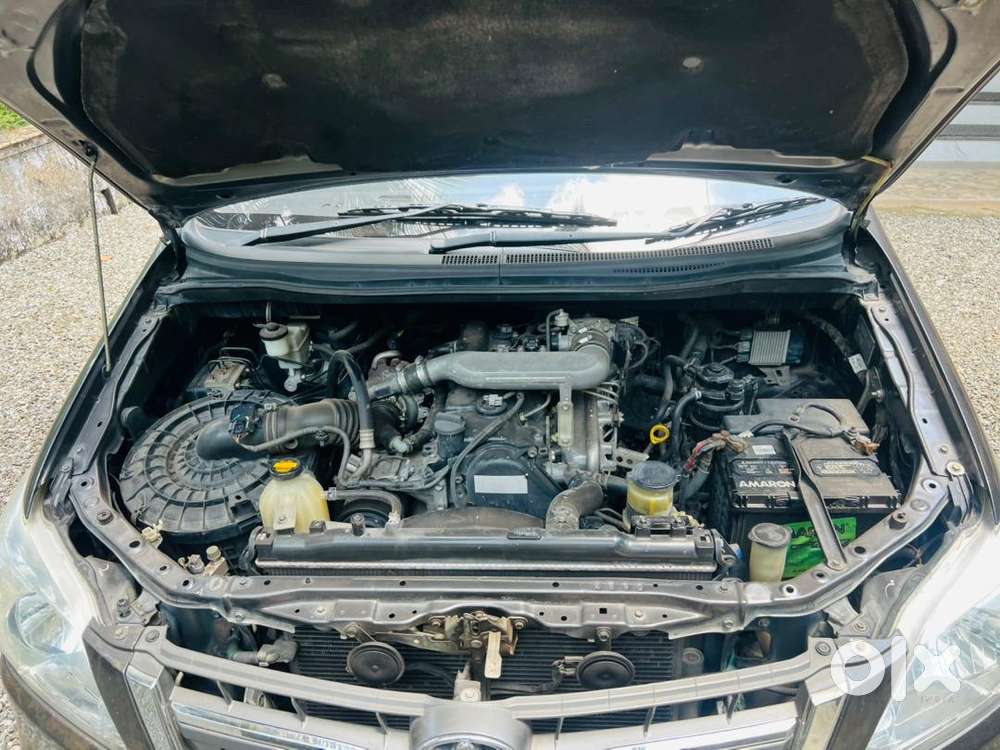 Toyota Innova 2.5 V Well Maintained