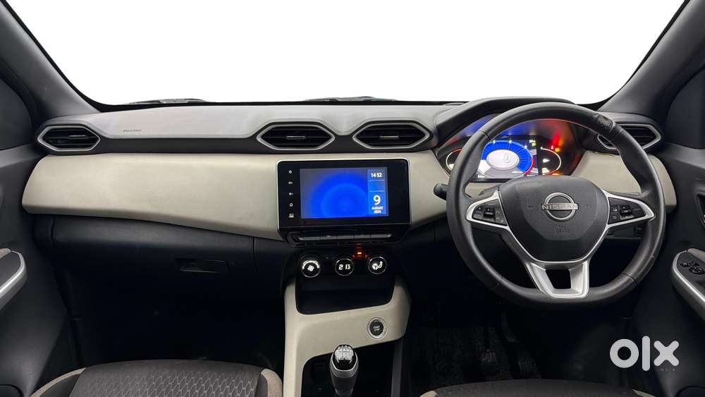 Nissan Magnite 1.0 Xv, 2023, Petrol
