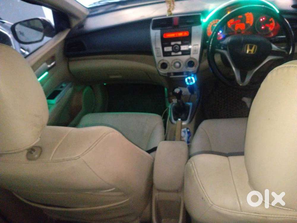 Honda City 2011-2013 V At Exclusive, 2011, Petrol