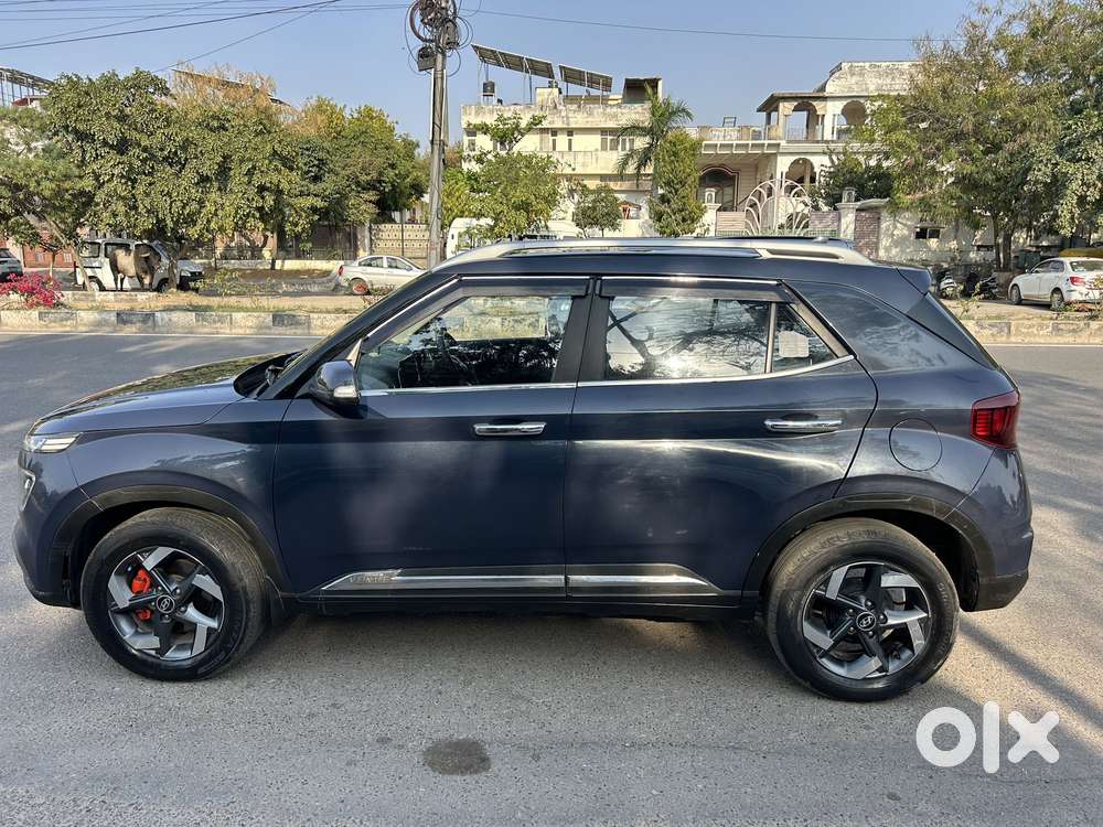 Hyundai Venue Sx Mt, 2021, Diesel