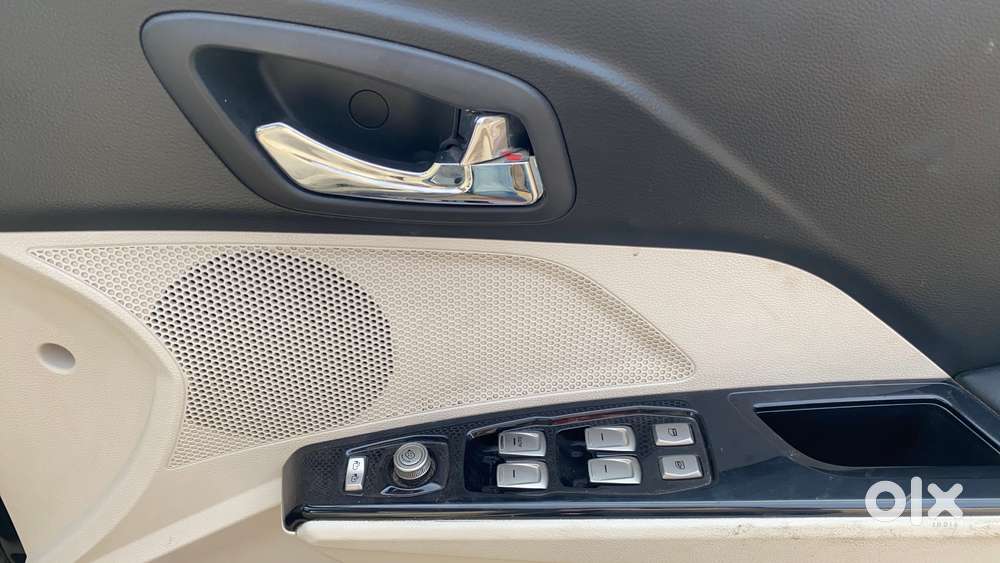 Mahindra Xuv300 W8 Option Diesel, 2019, Diesel