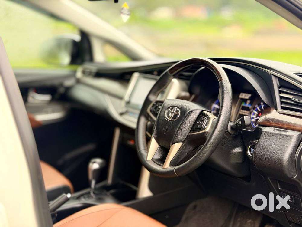 Toyota Innova Crysta Zx 2.4 Diesel 7 Seater, 2022, Diesel