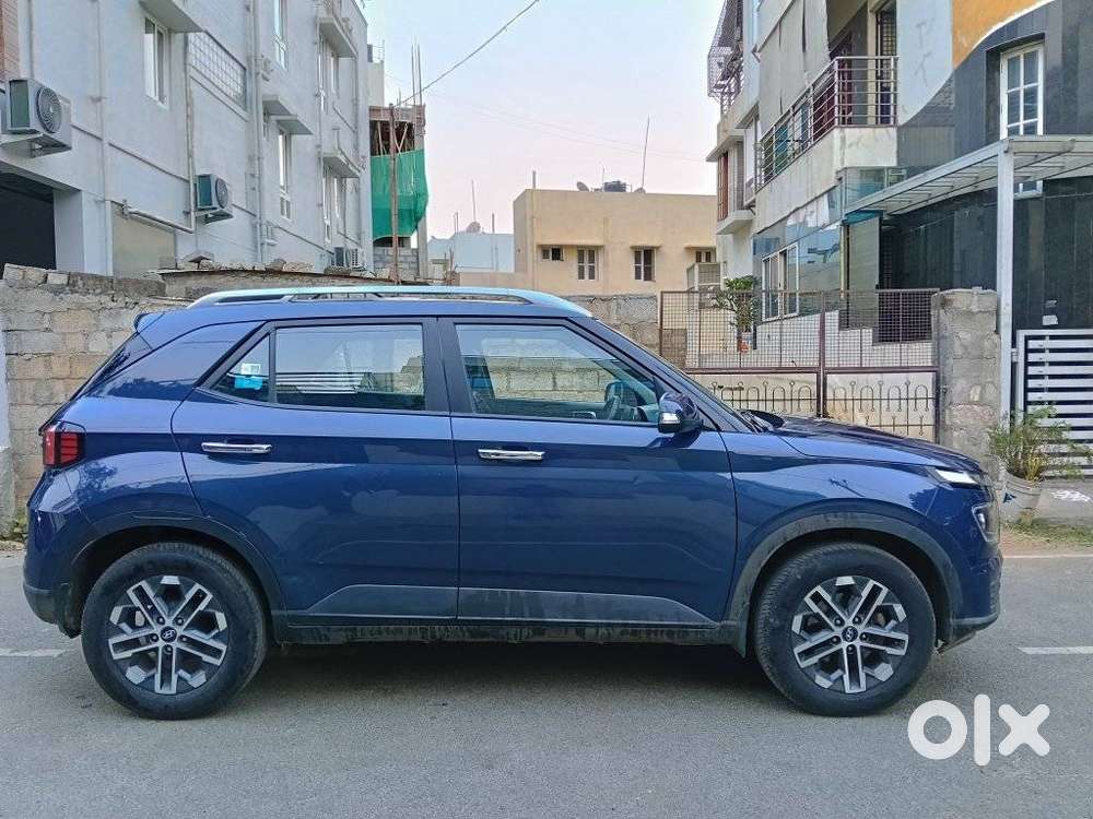 Hyundai Venue Sx (o) Mt 1.5 Diesel, 2022, Diesel