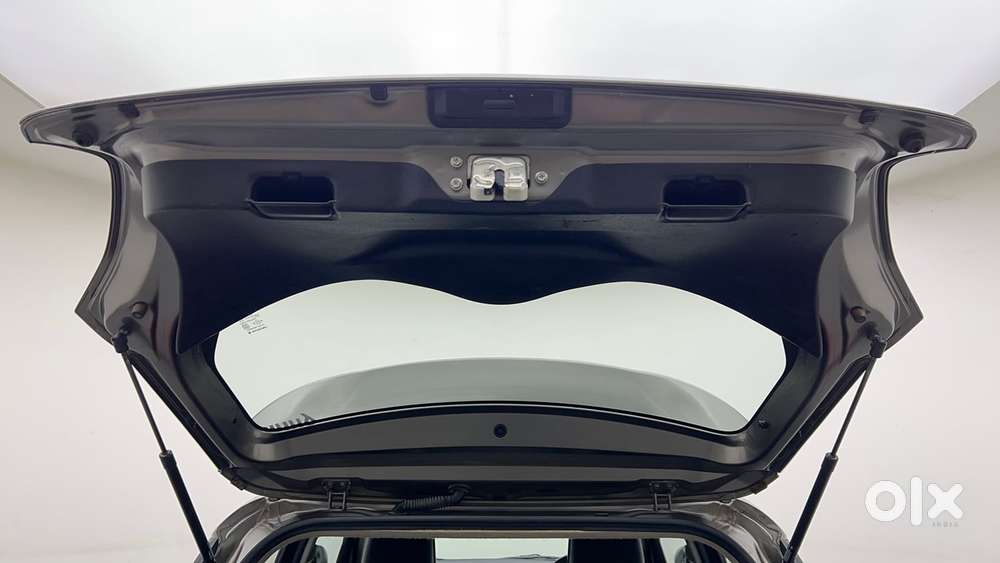 Maruti Suzuki Swift Vvt Vxi, 2022, Petrol