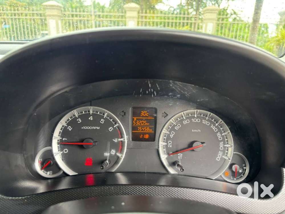 Maruti Suzuki Swift Zxi, 2015, Petrol