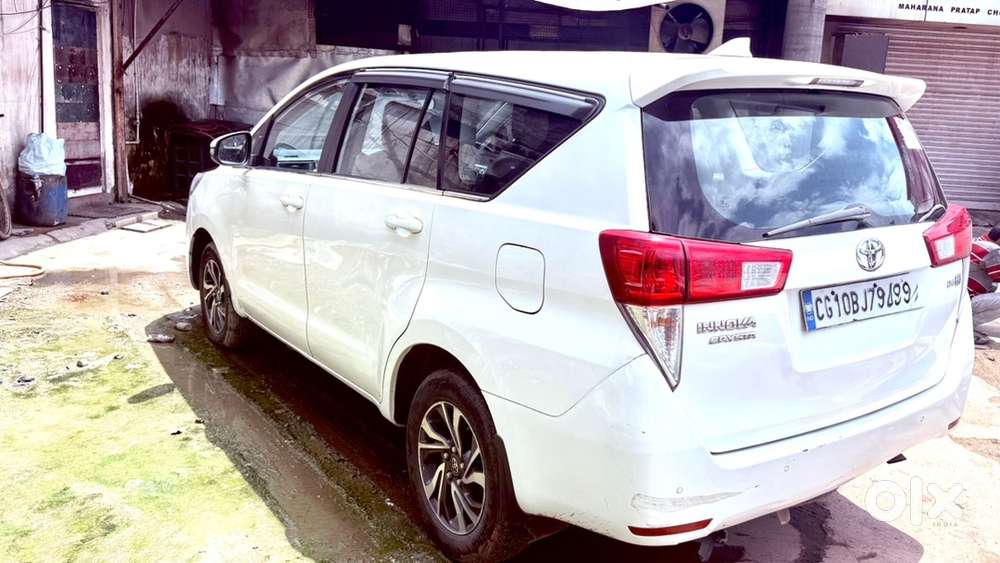 Toyota Innova Crysta 2022