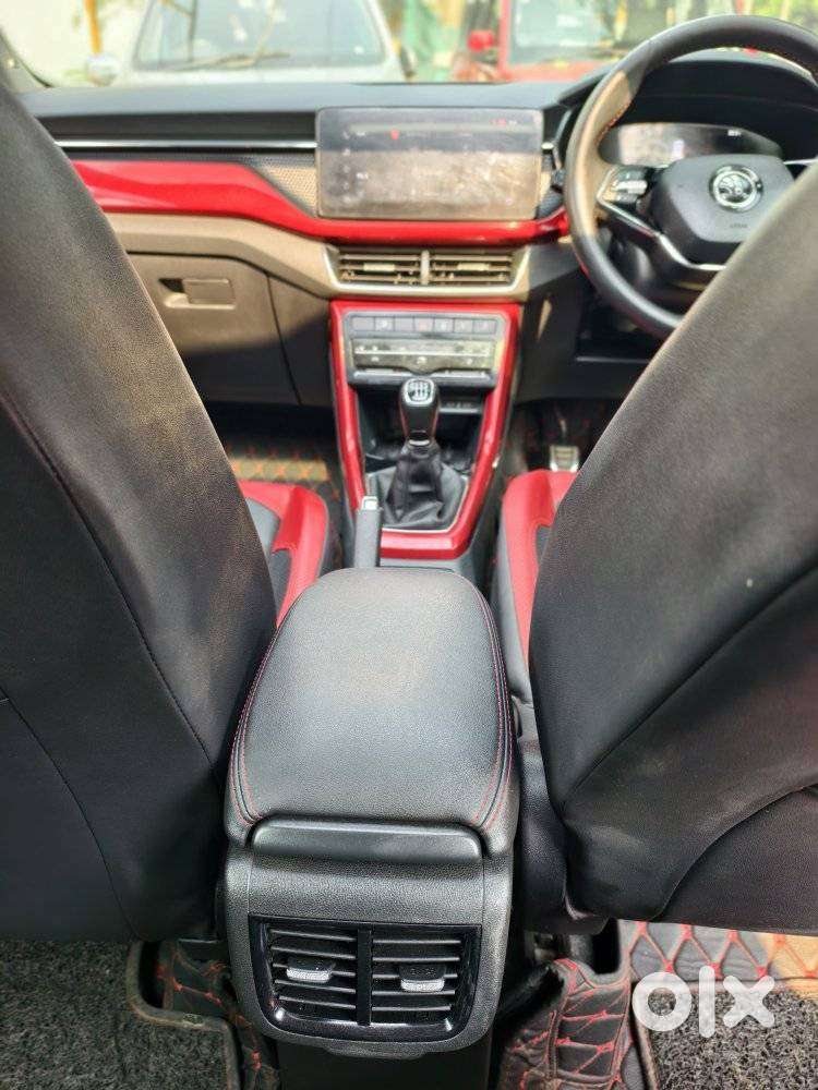 Skoda Kushaq Monte Carlo 1.0l Tsi Mt, 2024, Petrol