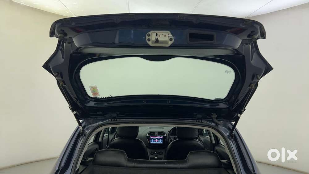 Tata Tiago 1.05 Revotorq Xt Option, 2023, Petrol