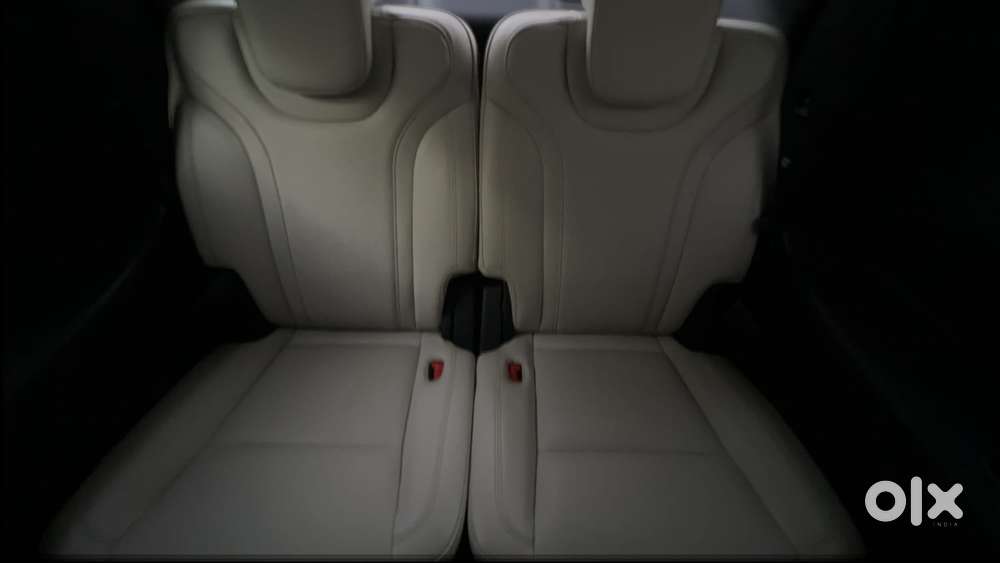 Mahindra Xuv700 2.2 Ax 7 Diesel At Luxury Pack Str, 2023, Diesel