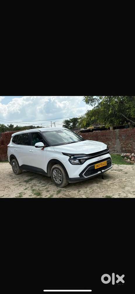 Kia Carens Petrol Manual 2025