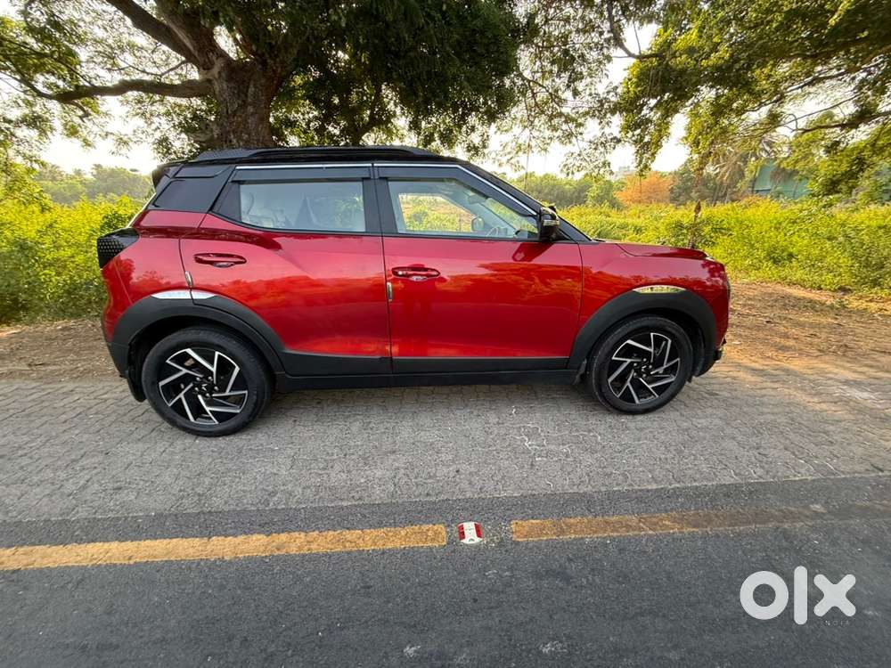 Mahindra Xuv300 Petrol 2025