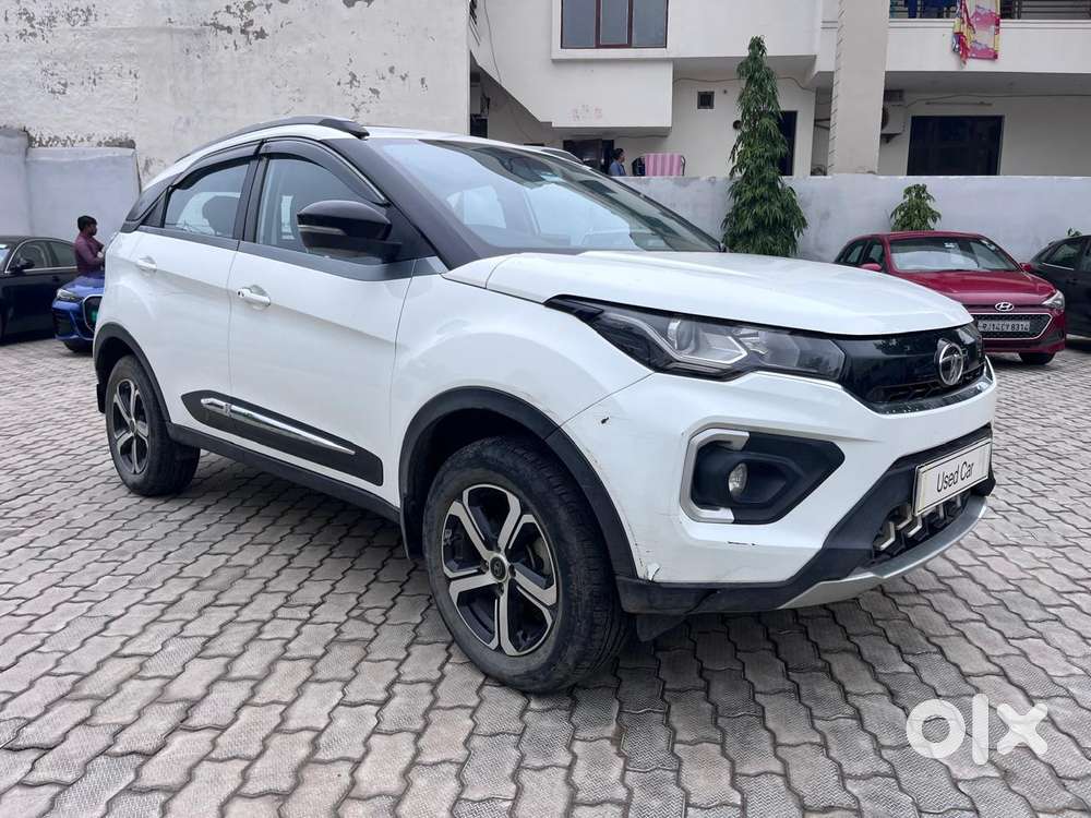 Tata Nexon 1.2 Revotron Xza Plus, 2022, Petrol