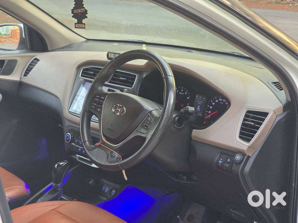 Hyundai I20 Asta (o) 1.2 Mt Dual Tone, 2019, Cng & Hybrids