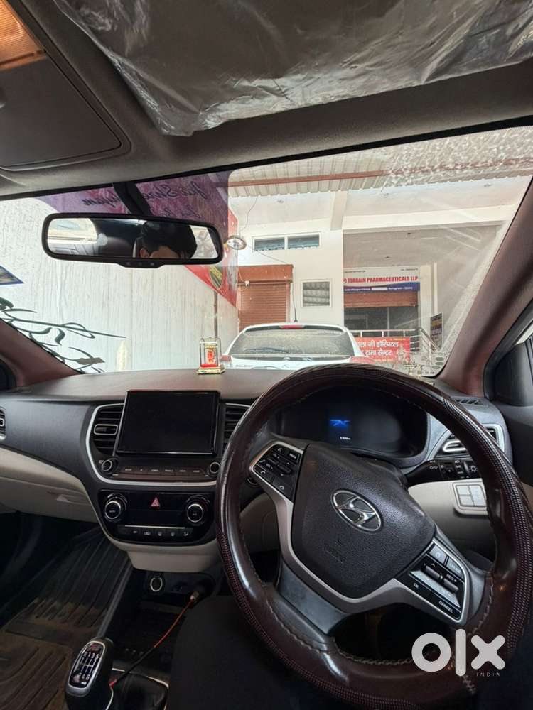 Hyundai Verna Petrol 2022