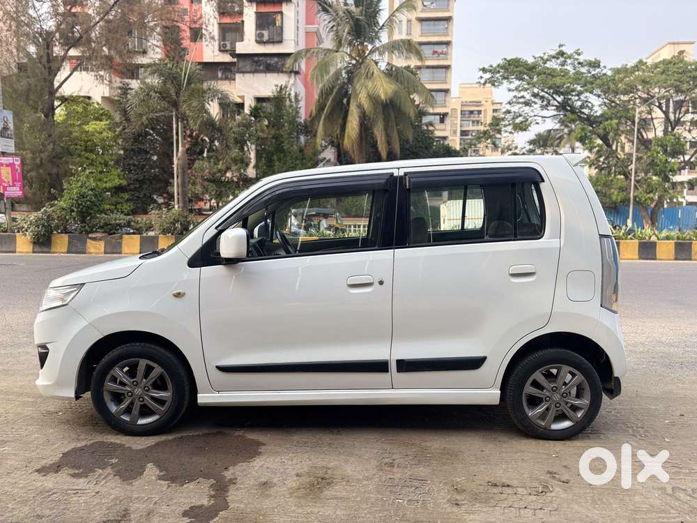 Maruti Suzuki Wagon R Stingray 1.0 Vxi Plus, 2017, Petrol