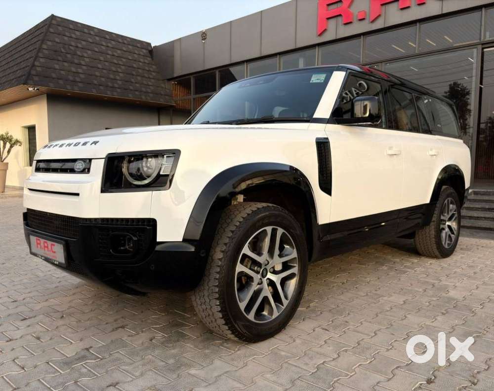 Land Rover Defender 3.0 L 130 Hse, 2023, Diesel