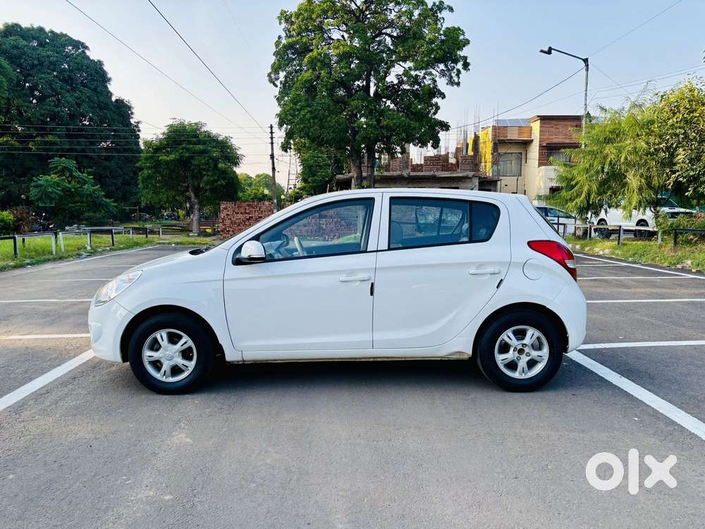 Hyundai I20 1.2 Sportz Option, 2012, Petrol