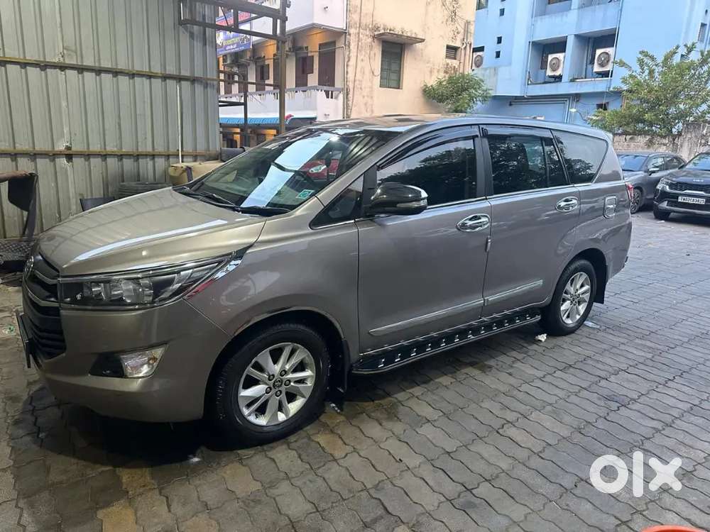 Toyota Innova Crysta 2017 Diesel 117000 Km Driven