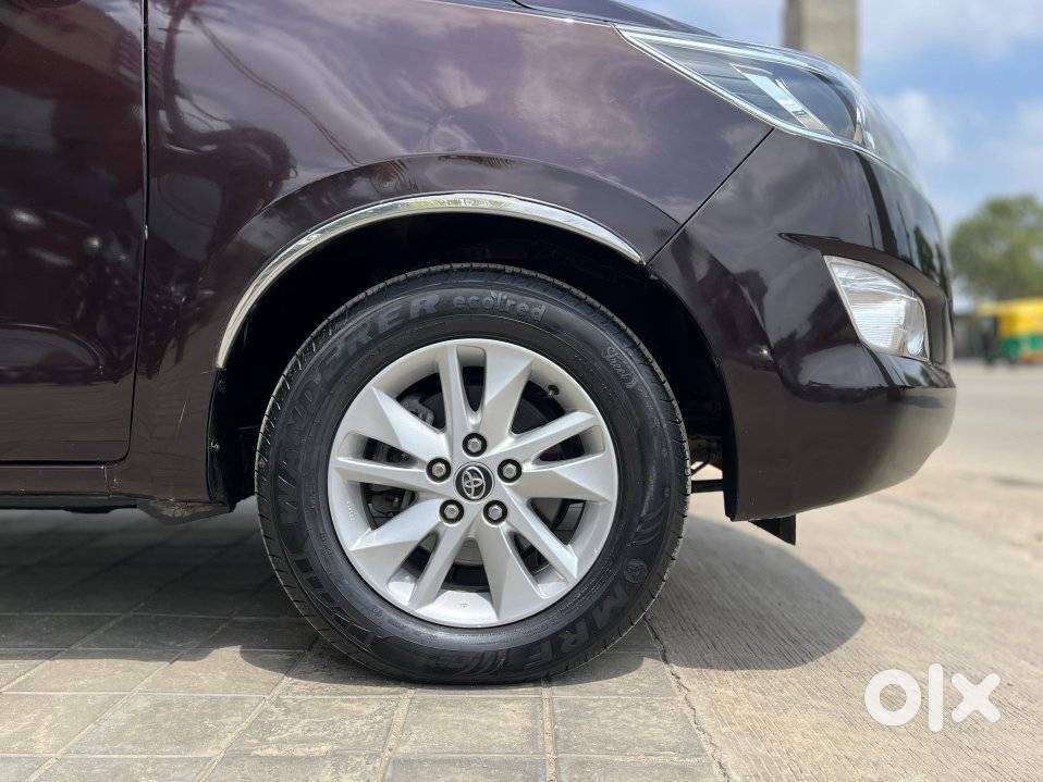 Toyota Innova Crysta 2.8z Automatic, 2017, Diesel