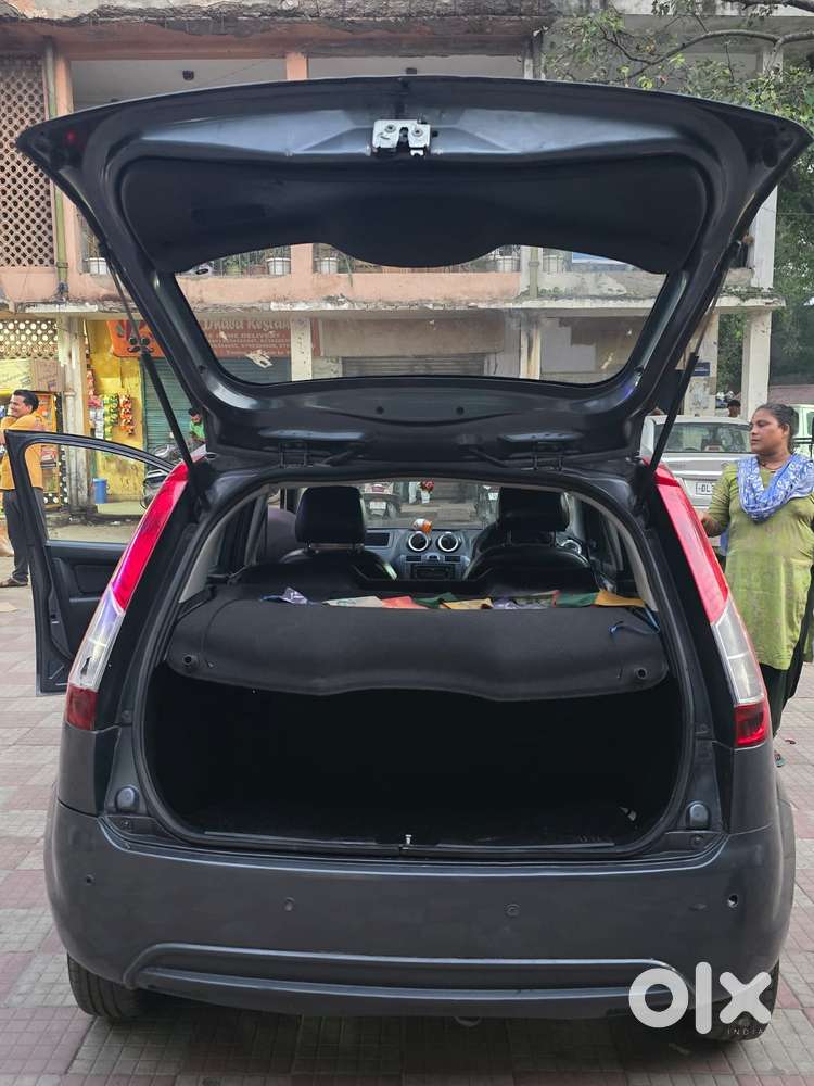 Ford Figo 1.2p Titanium Opt Mt, 2015, Petrol