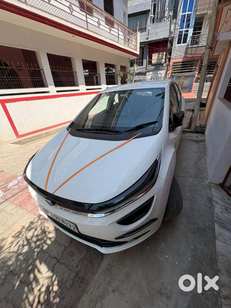 Tata Altroz 2025 Diesel Well Maintained