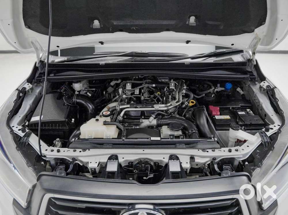 Toyota Innova Crysta 2.4 G Mt 8s, 2023, Diesel