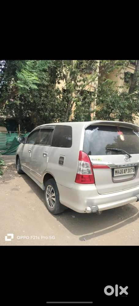 Toyota Innova 2015