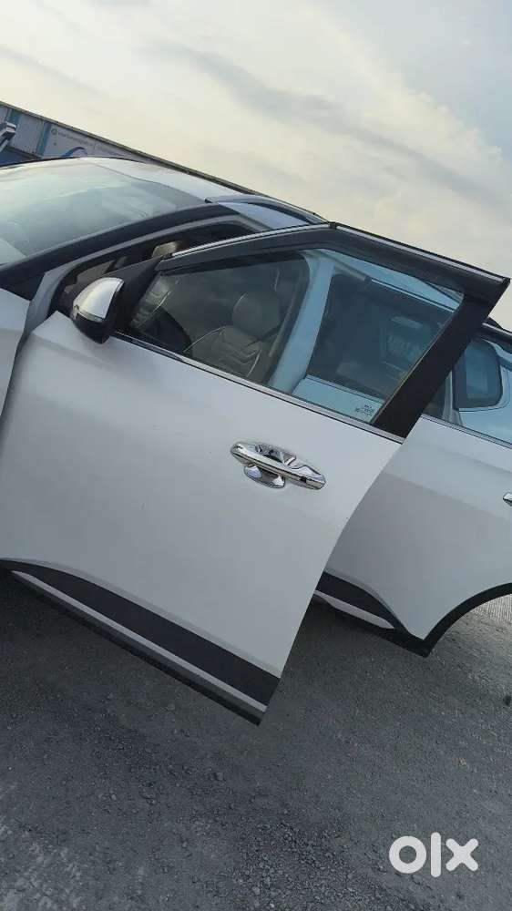 Kia Carens Diesel Car With Sunroof
