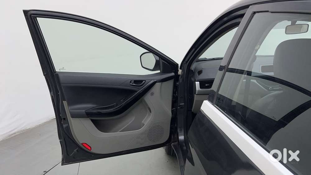 Tata Nexon 1.2 Revotron Xm, 2018, Petrol