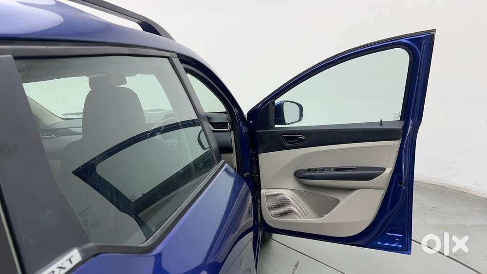 Renault Triber Rxt, 2019, Petrol