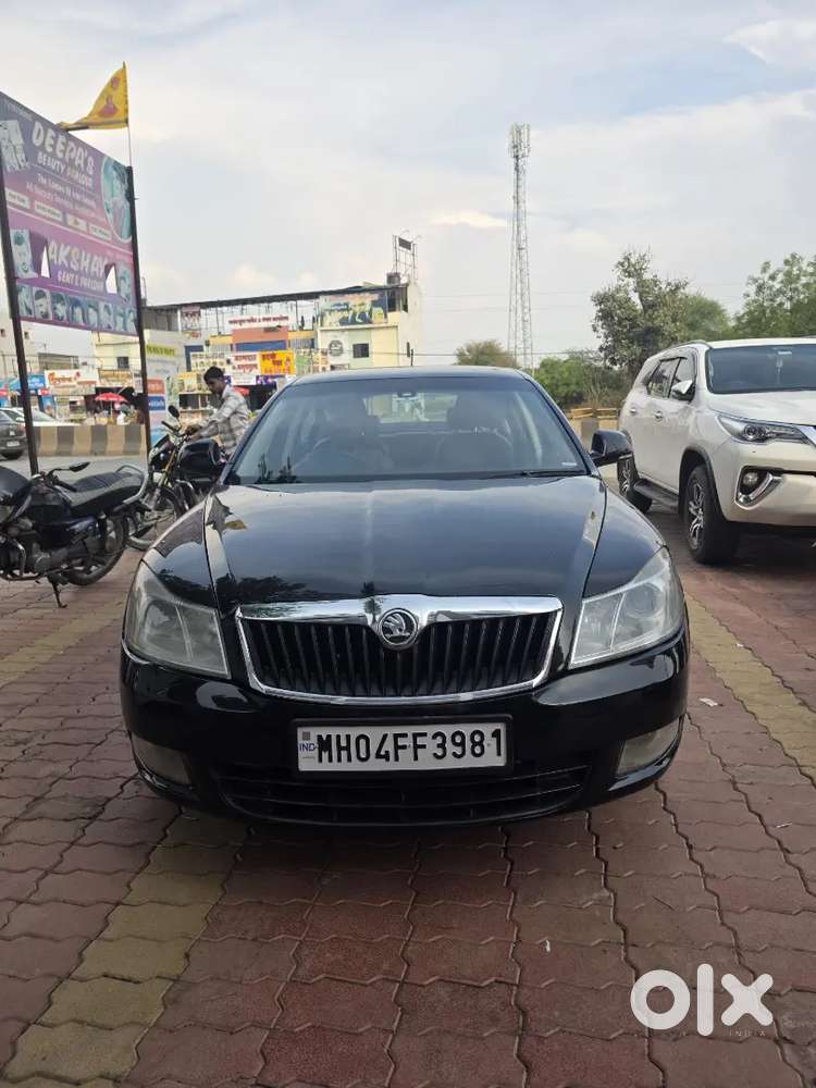 Skoda Laura 2011 Diesel 174850 Km Driven
