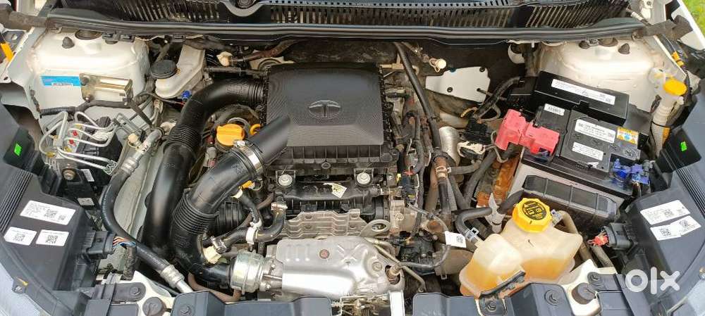Tata Nexon, 2023, Petrol